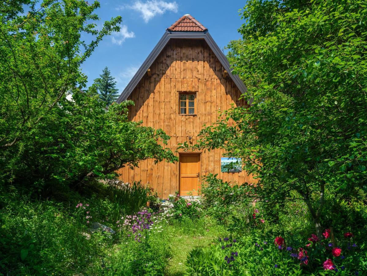 Yeti Cabin Plitvica selo Exteriör bild